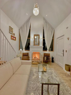 HOLLY HOUSE casa completa